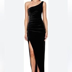 Velvet Black Asymmetrical Ruched One-Shoulder Gown